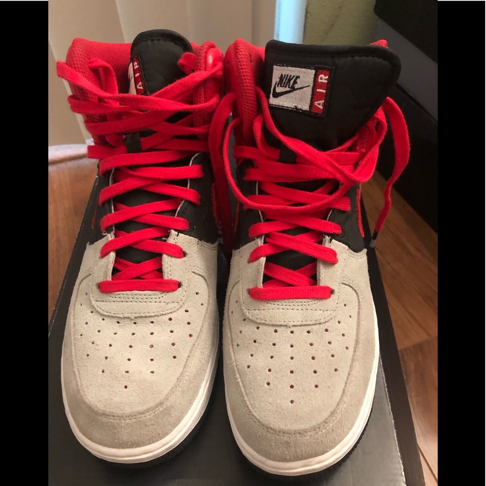 Air Force 1 High ‘07 LV8